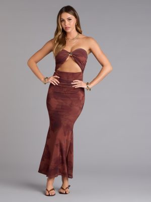 Garden Glam Floral Maxi Dress