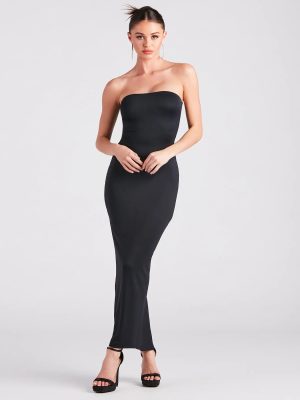 Casually Chic Smooth Knit Fitted Maxi Dress