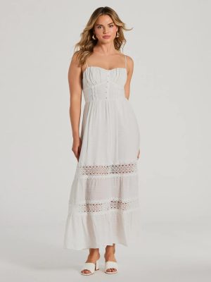 Feel The Romance Sweetheart Button Lace Trim Maxi Dress