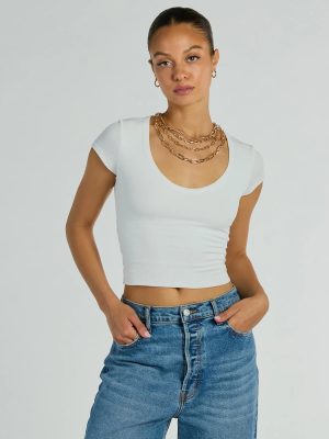 So Good Basic Scoop Neck Crop Tee