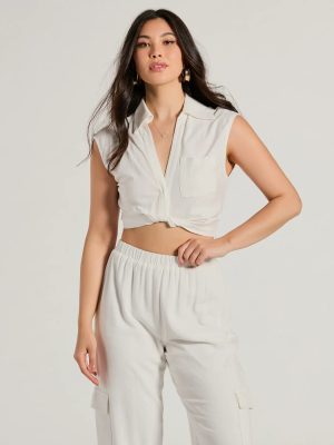 Breezy Mood Collared Linen Crop Top