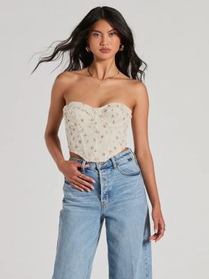 Darling Pick Strapless Floral Eyelet Bustier