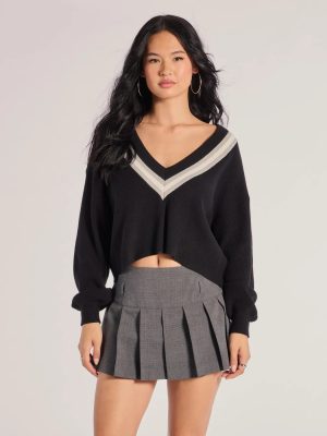 Preppy Impression Striped V-Neck Sweater Crop Top