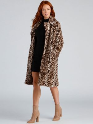 Spotted In Glamour Faux Fur Leopard Coat