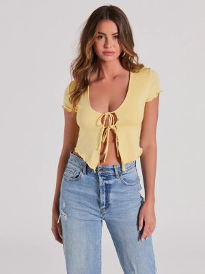 Somewhere Sweet Tie-Front Short Sleeve Crop Top
