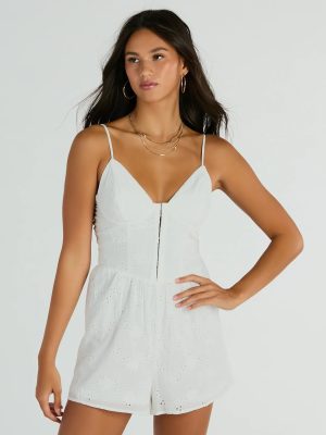 Sweet Aura Sleeveless Sweetheart Eyelet Romper