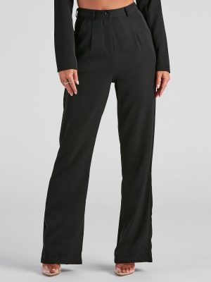 Effortless And Elevated Wide-Leg Pants