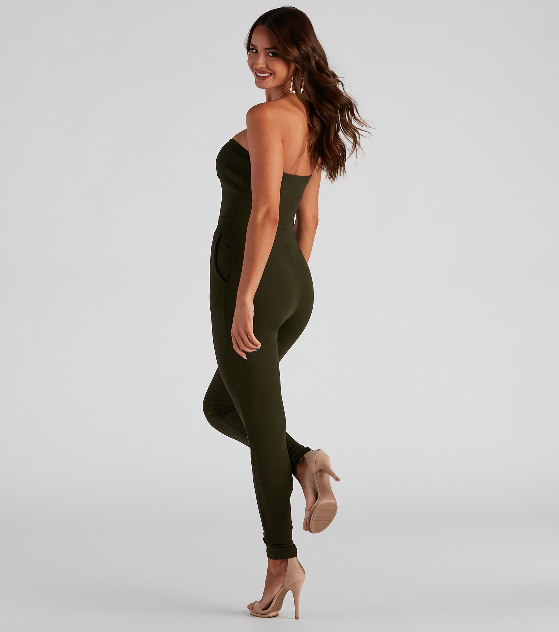 Chic Sophistication Sleeveless Tapered Jumpsuit - Image 12