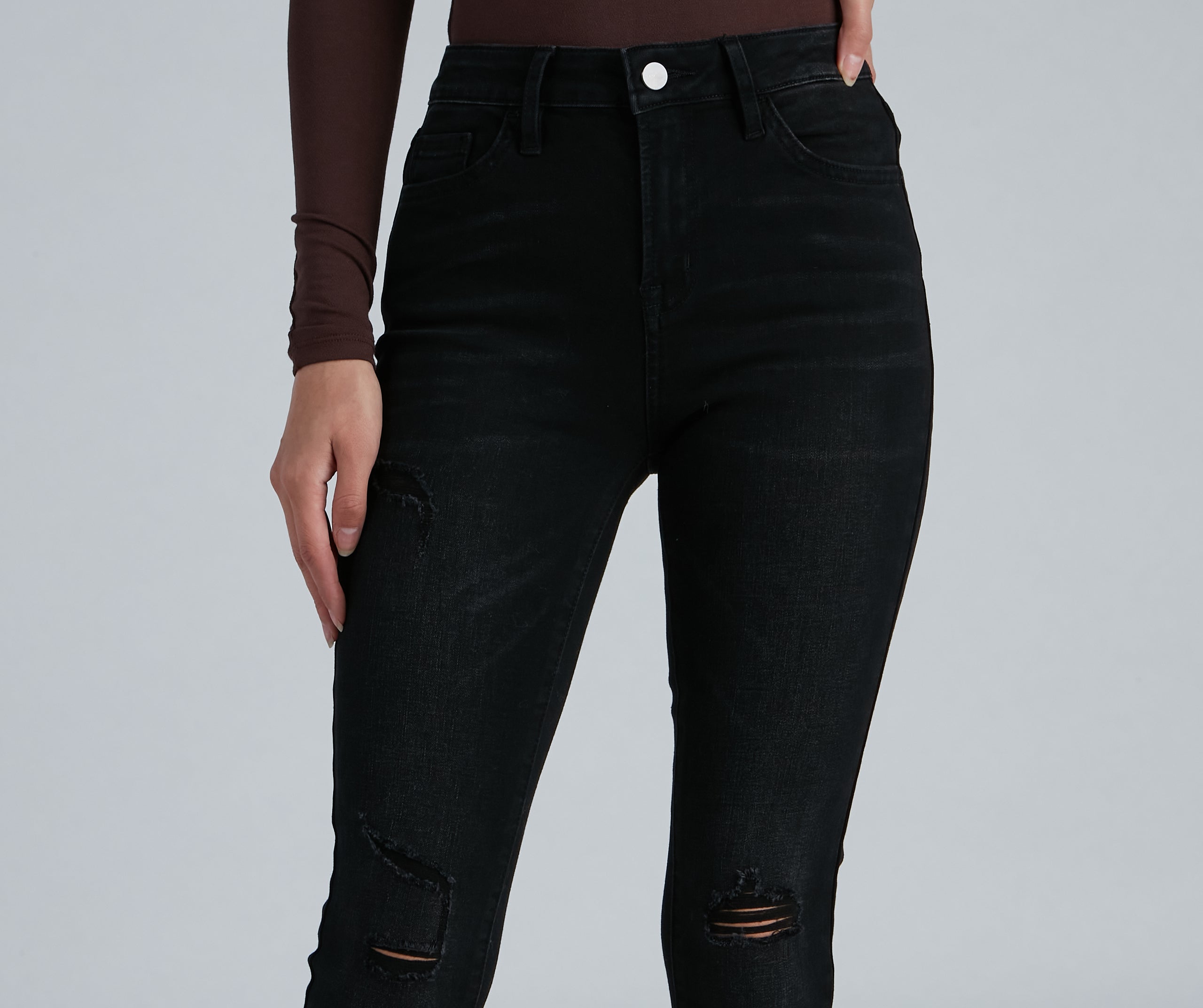 New In Town Mid-Rise Distressed Crop Skinny Jeans - Image 4
