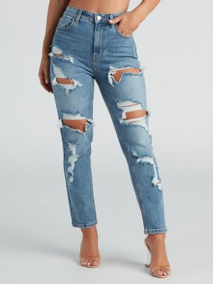 Everyday Edgy Distressed Straight-Leg Jeans