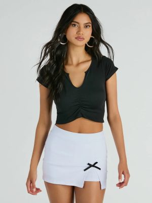 Sweetest Basic V-Neck Ruched Crop Top