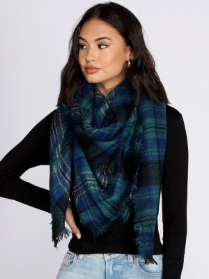 Keep It Snug Plaid Blanket Scarf