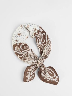 Boho-Chic Paisley Knit Scarf