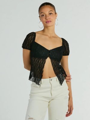 Charm Me Puff Sleeve Lace Crop Top