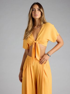 Weekend Vibes Tie-Front Crop Top