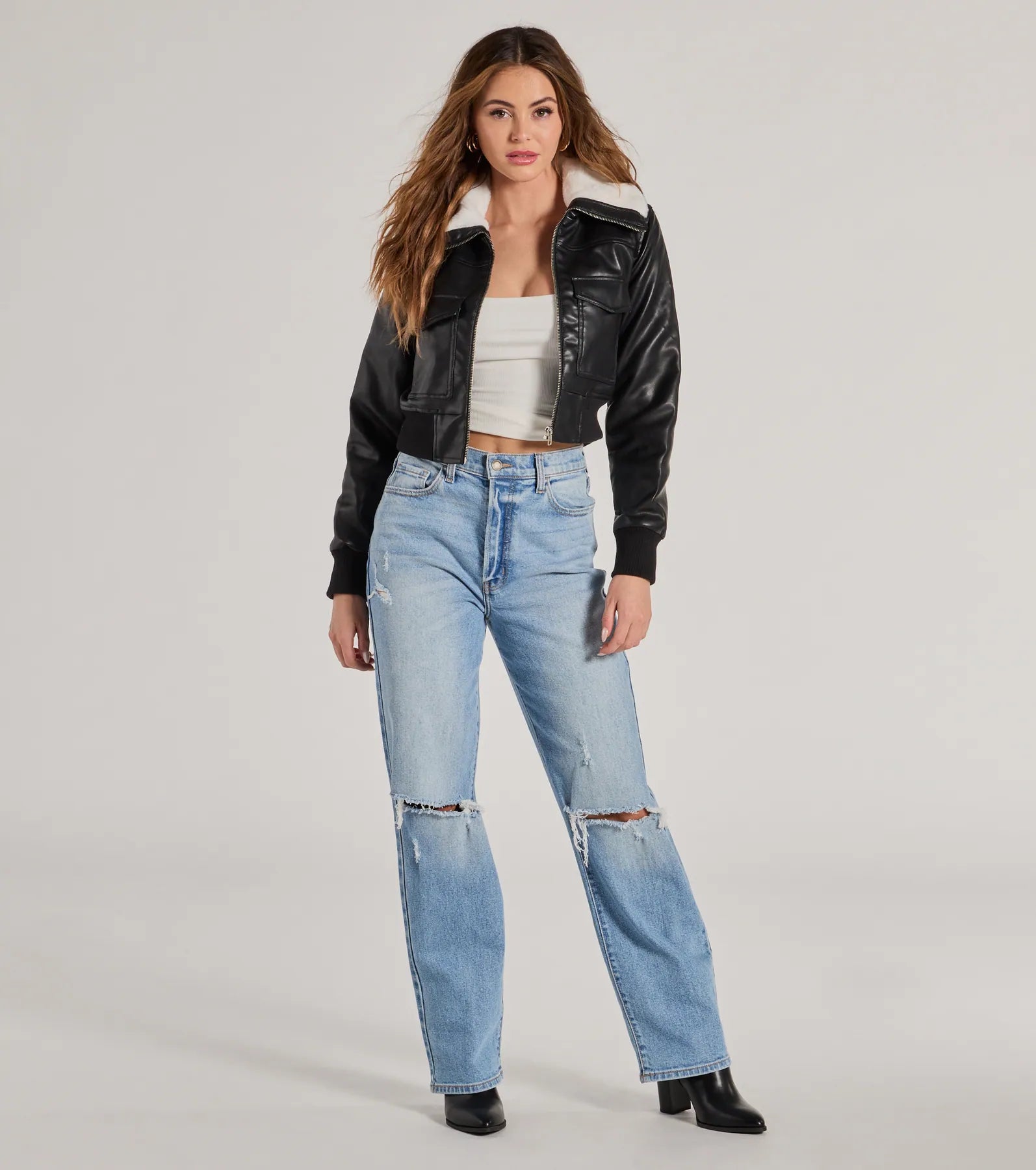 Chic Sherpa Collared Faux Leather Bomber Jacket - Image 3