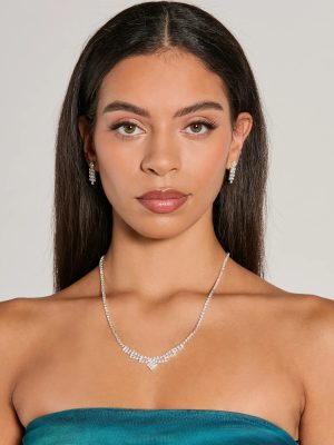 Sparkle Status Rhinestone Necklace And Earrings Set