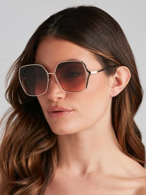 Trendy Staple Oversized Sunglasses