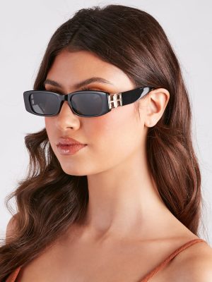 Ultra-Chic Small Rectangular Frame Sunglasses