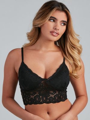 Effortless And Sultry Lace Bralette