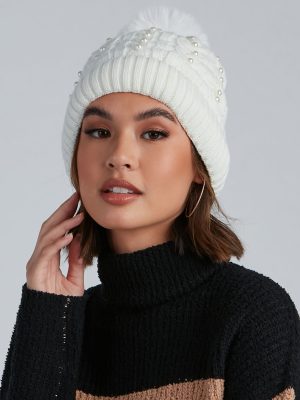 Pearl Of Cozy Pom Beanie