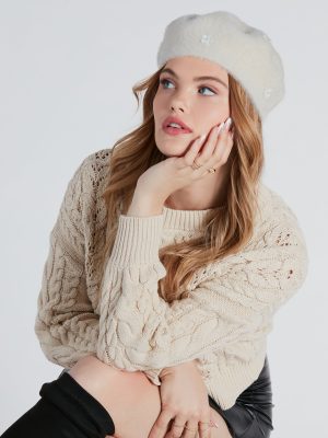 Chic Mood Pearl Flower Detail Beret