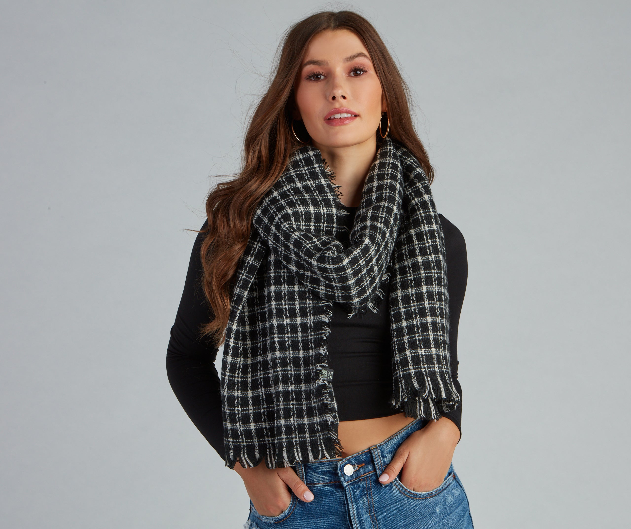 Effortlessly Chic Plaid Scarf - Image 5