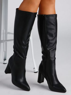 Sleek And Trendy Below-The-Knee Boots