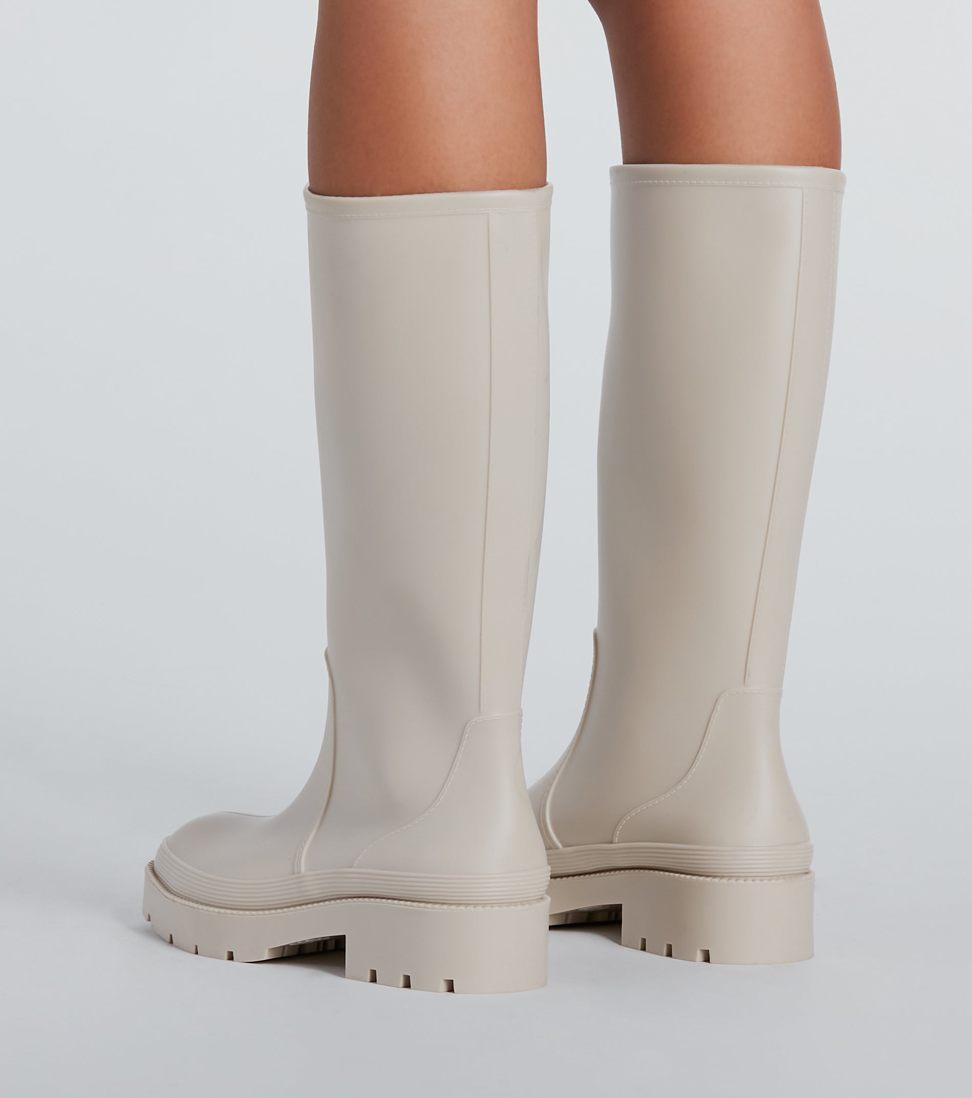 Trendy Statement Platform Under-The-Knee Boots - Image 4