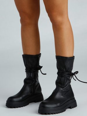 Rockin' Them Lug Sock Booties